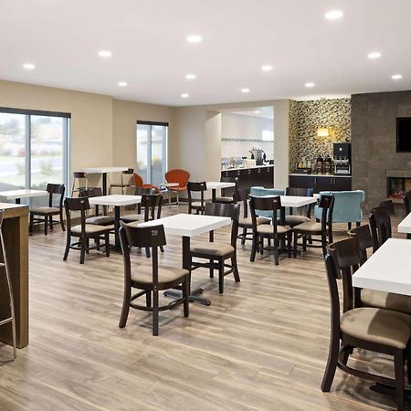 La Quinta Inn & Suites By Wyndham وينتاتشي، واشنطن المظهر الخارجي الصورة