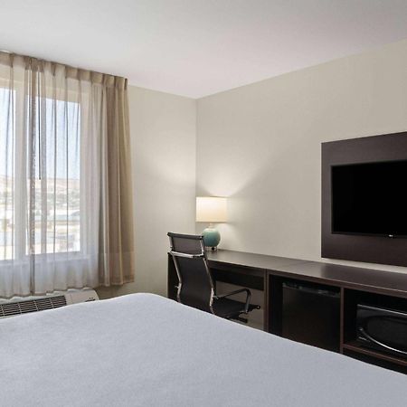 La Quinta Inn & Suites By Wyndham وينتاتشي، واشنطن المظهر الخارجي الصورة