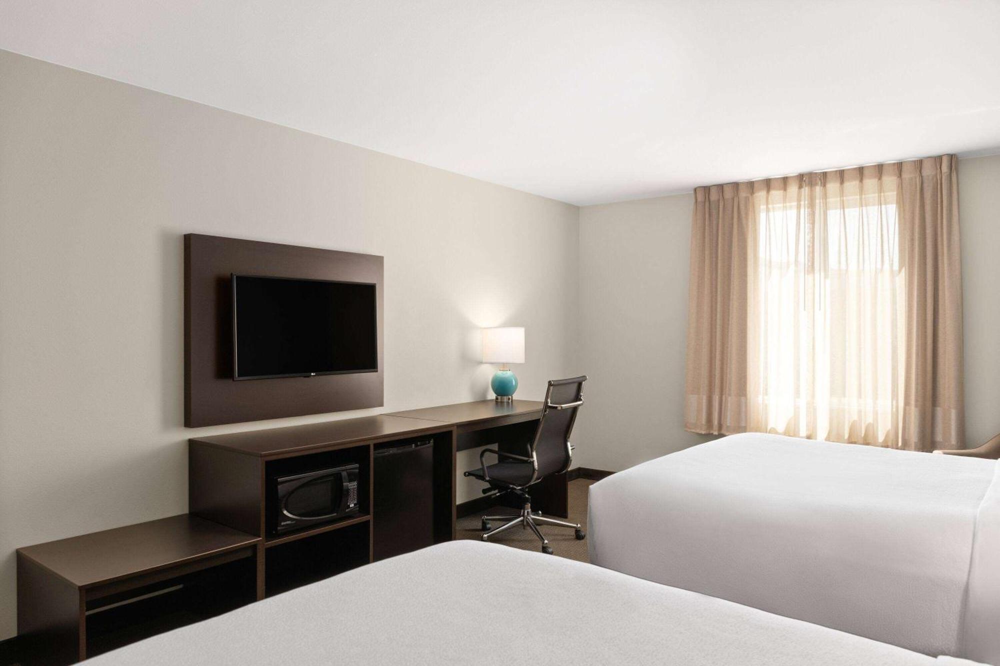 La Quinta Inn & Suites By Wyndham وينتاتشي، واشنطن المظهر الخارجي الصورة