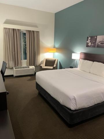 La Quinta Inn & Suites By Wyndham وينتاتشي، واشنطن المظهر الخارجي الصورة
